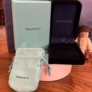 Tiffany & Co. outer box, velvet box and drawstring pouch